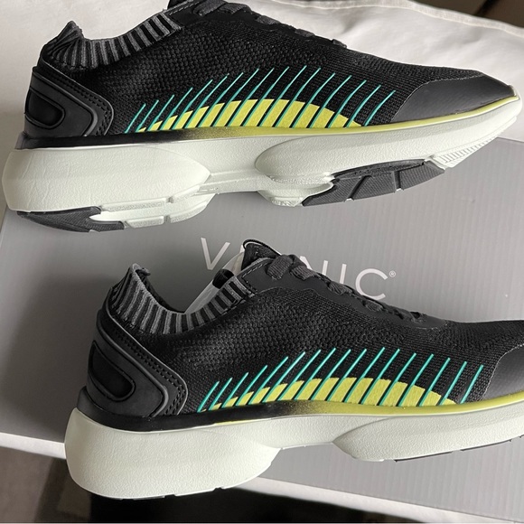 Vionic Women's Vortex Embolden Knit Sneaker Black / Pale Lime Size 5M NIB - Picture 2 of 11